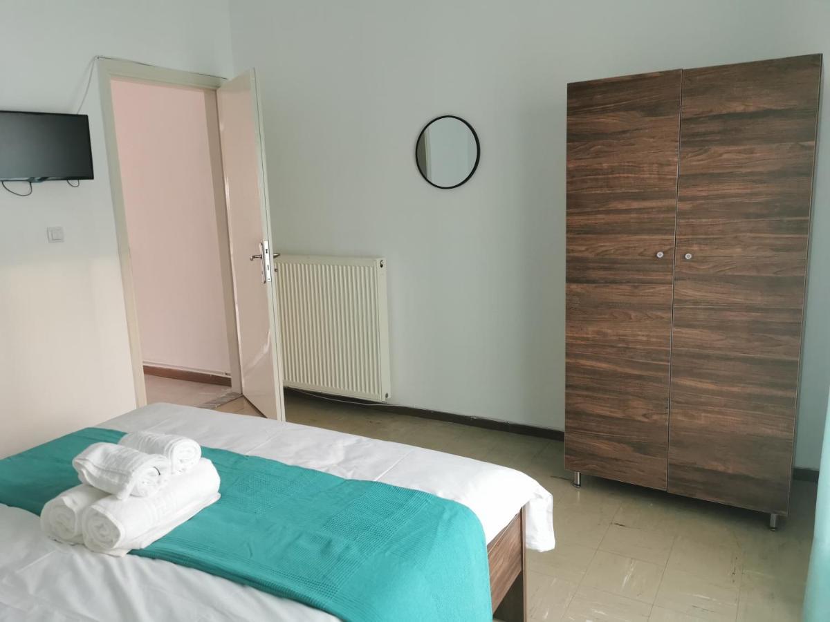 La Familia Apartments Олімпіакі-Акті Екстер'єр фото