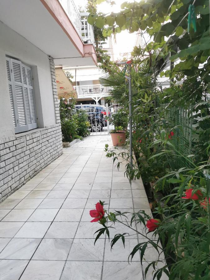 La Familia Apartments Олімпіакі-Акті Екстер'єр фото