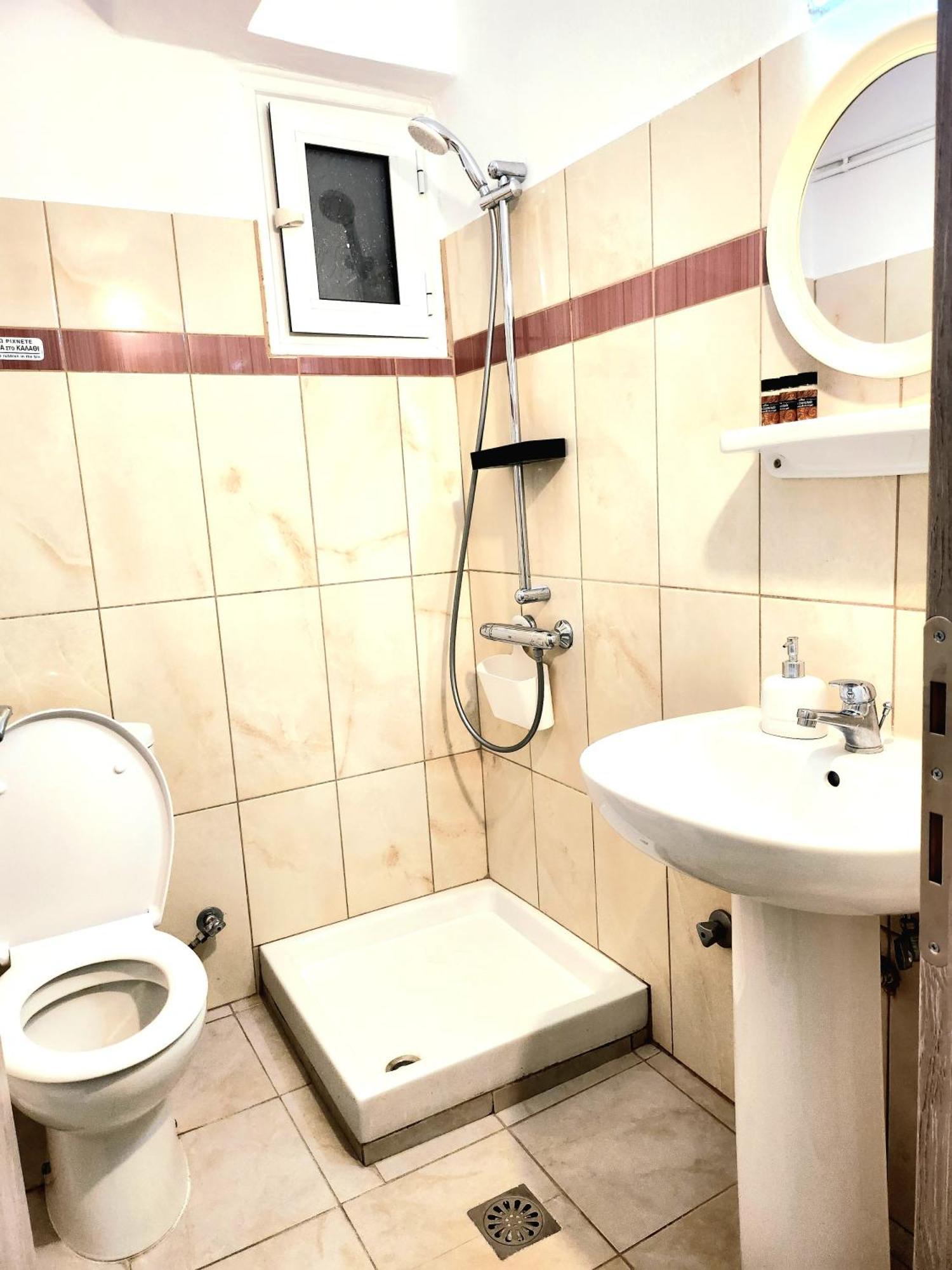 La Familia Apartments Олімпіакі-Акті Екстер'єр фото